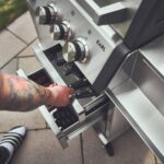 BURNHARD Gasgrill mit 4 Brennern, Heckbrenner und Gusseisen-Grillrost – Bild 8